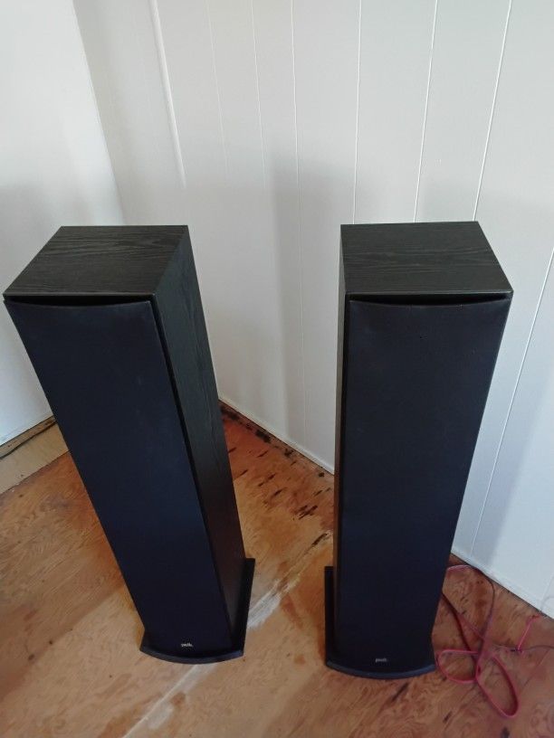 POLK Speakers - Pair - GREAT CONDITION