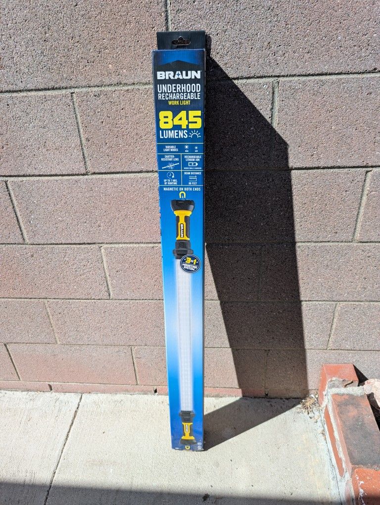 Braun Underhood Rechargeable Work Light 845 Lumens