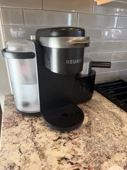 Keurig K-Cafe C Single Serve K-Cup Pod Coffee, Latte and Cappuccino Maker
