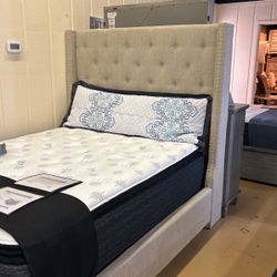 Queen Bed Frame (No Mattress Included) 