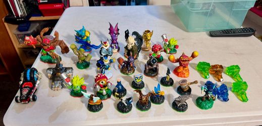 Skylander Figures