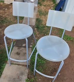 Bar / Counter - Stools/Chairs