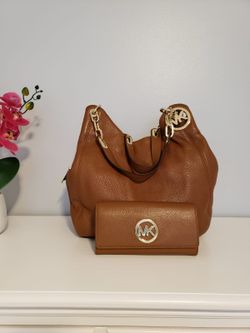 Michael Kors Tote Handbag With Matching Wallet