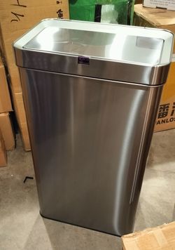 18 gallon Automatic stainless steel trash can / see discription