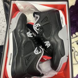 Jordan 4 Retro