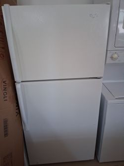 Whirlpoorl refrigerator