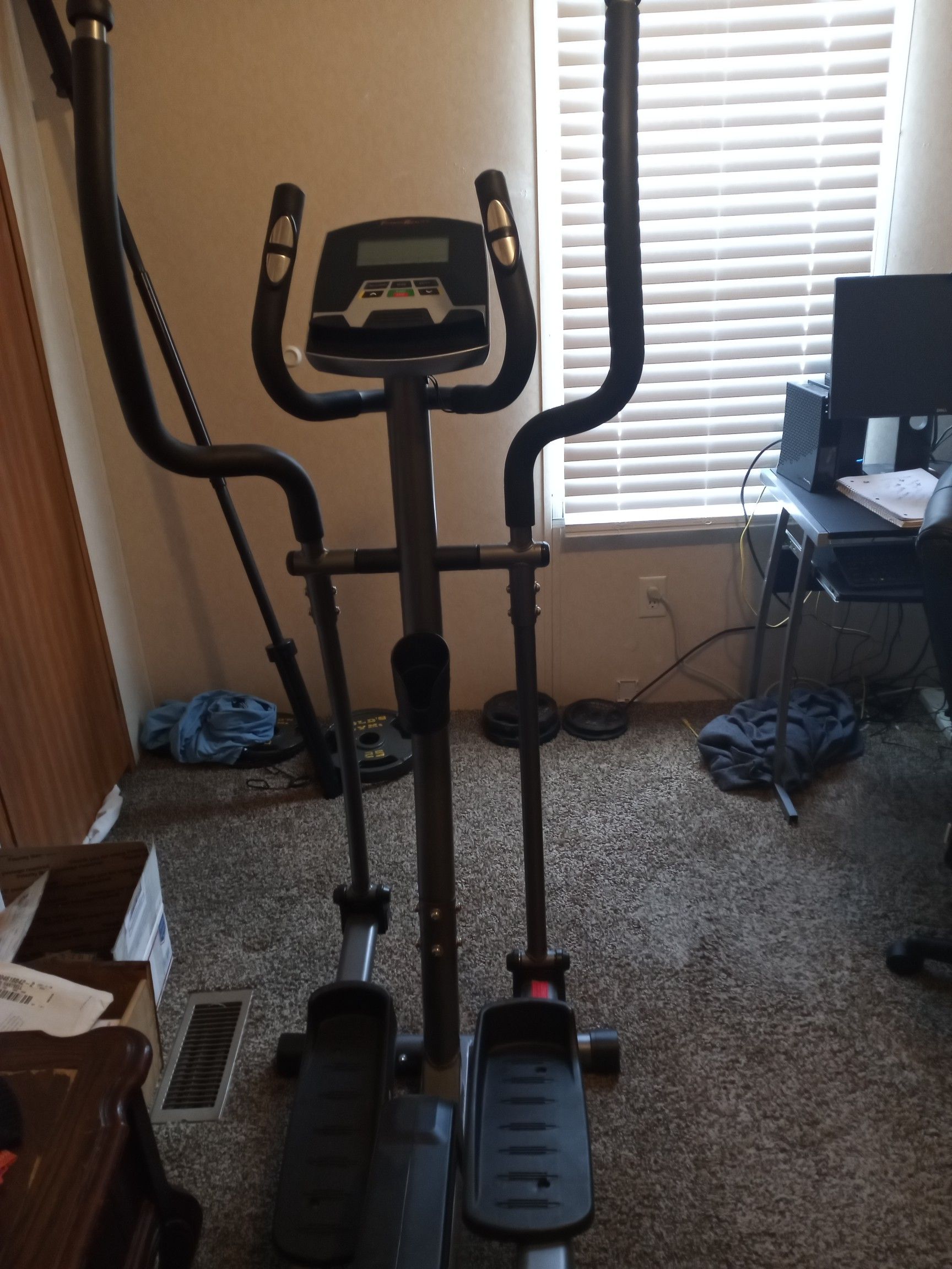 Elliptical exercise machine