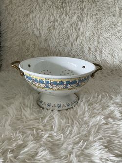 Vintage Enamel Colander with country Goose Pattern
