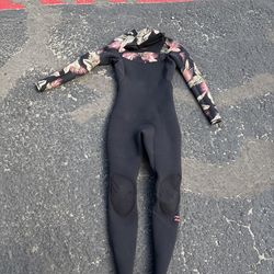 Billabong 4/3 Wetsuit Women’s 8