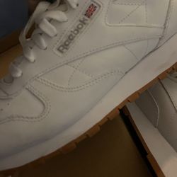 Unisex Reeboks Size 10