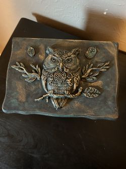 Vintage style Owl jewelry music box