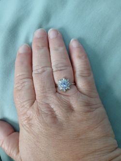 Fragrant Jewels Ring 