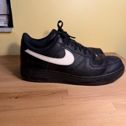 Nike Air Force 1 Size 9.5