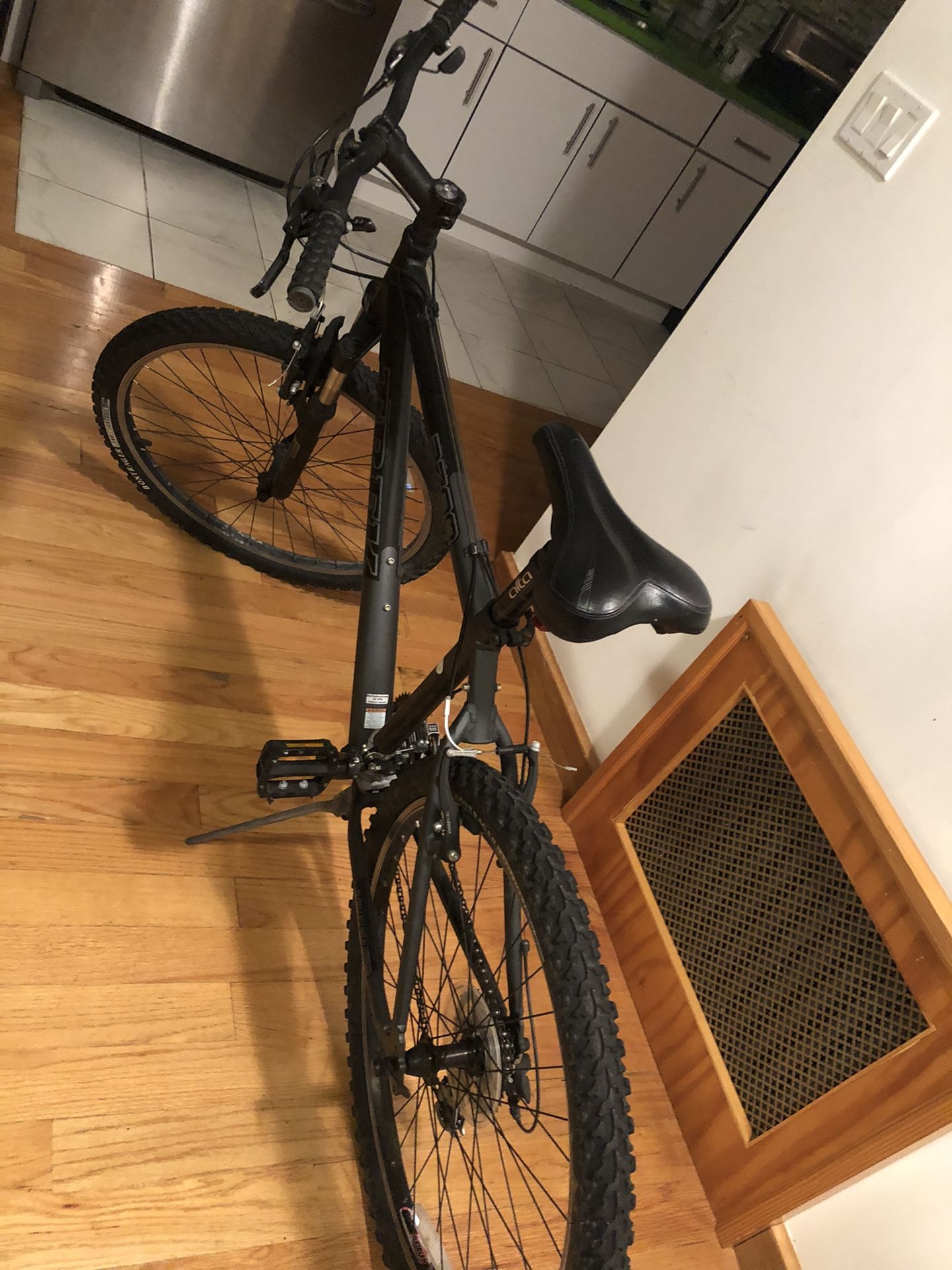 Trek Bike 3700