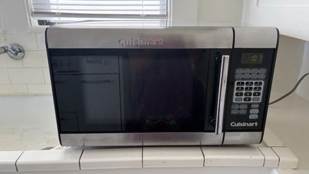Cuisinart 1.0 Cu. Ft. Stainless Steel Microwave (Model CMW-100) - Excellent Condition