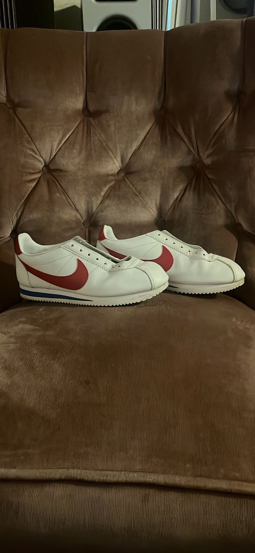 Women’s Size 10 Nike Cortez