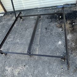 Queen Size Metal Bed Frame 