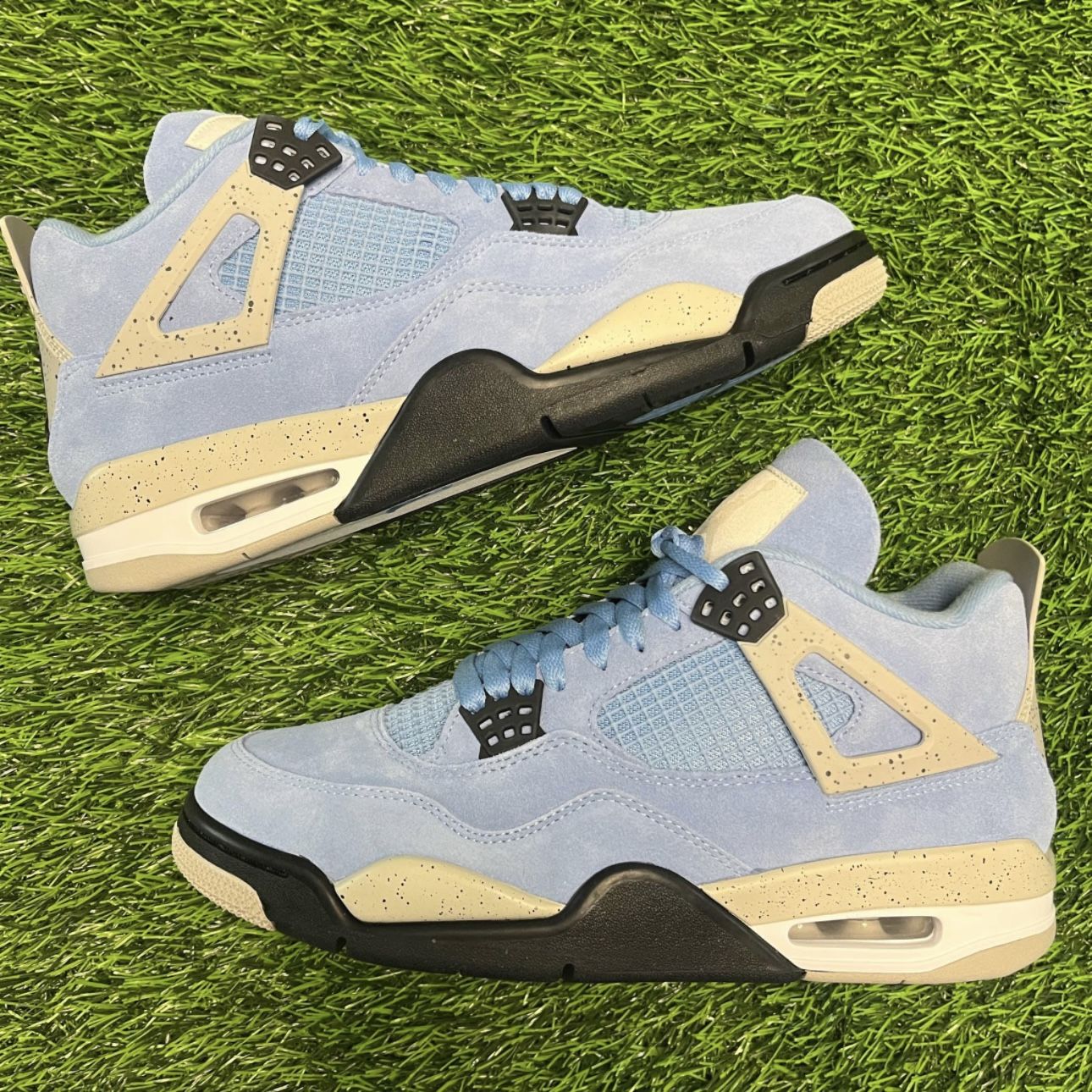 Jordan 4 ‘University Blue’