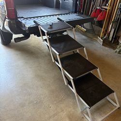 4 STEP DOG RAMP FOR CARS OR SUV’s