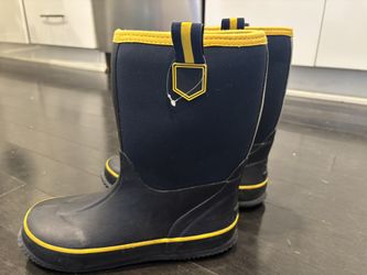 Rain Boots - 6M Lg Youth or Sm Adult