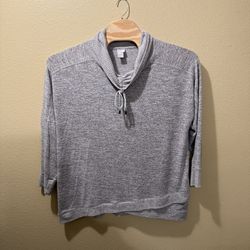 Women’s Size 3 Chico's Zenergy Gray Salt and Pepper Cowl Neck Tunic Sweater