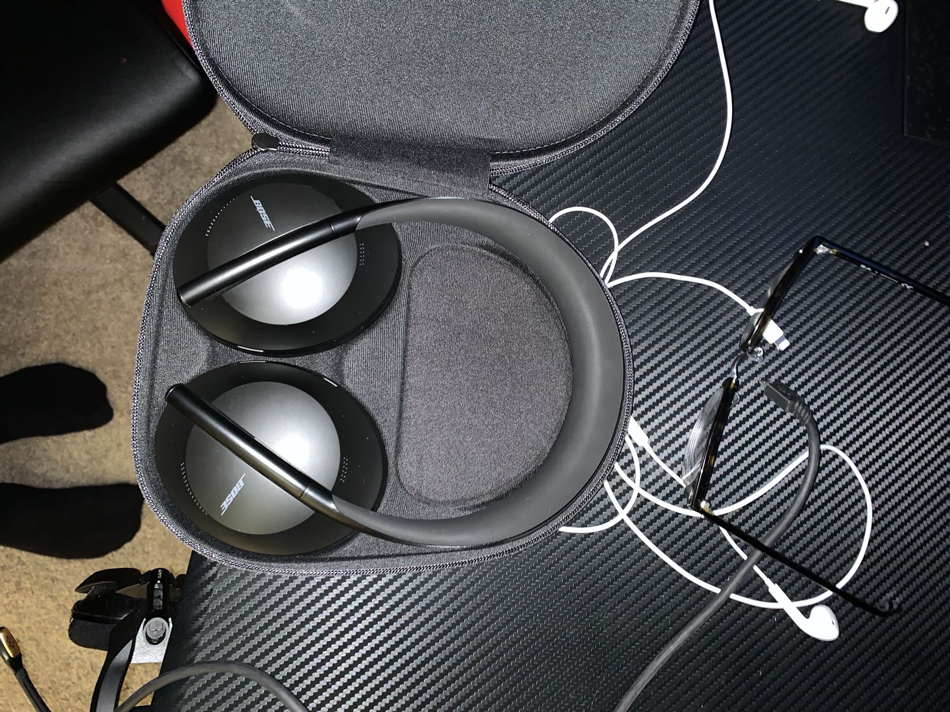 Bose headphones 700