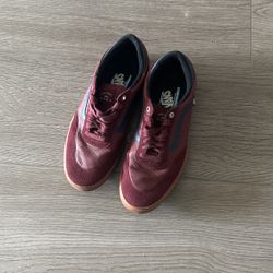 Vans M9.5
