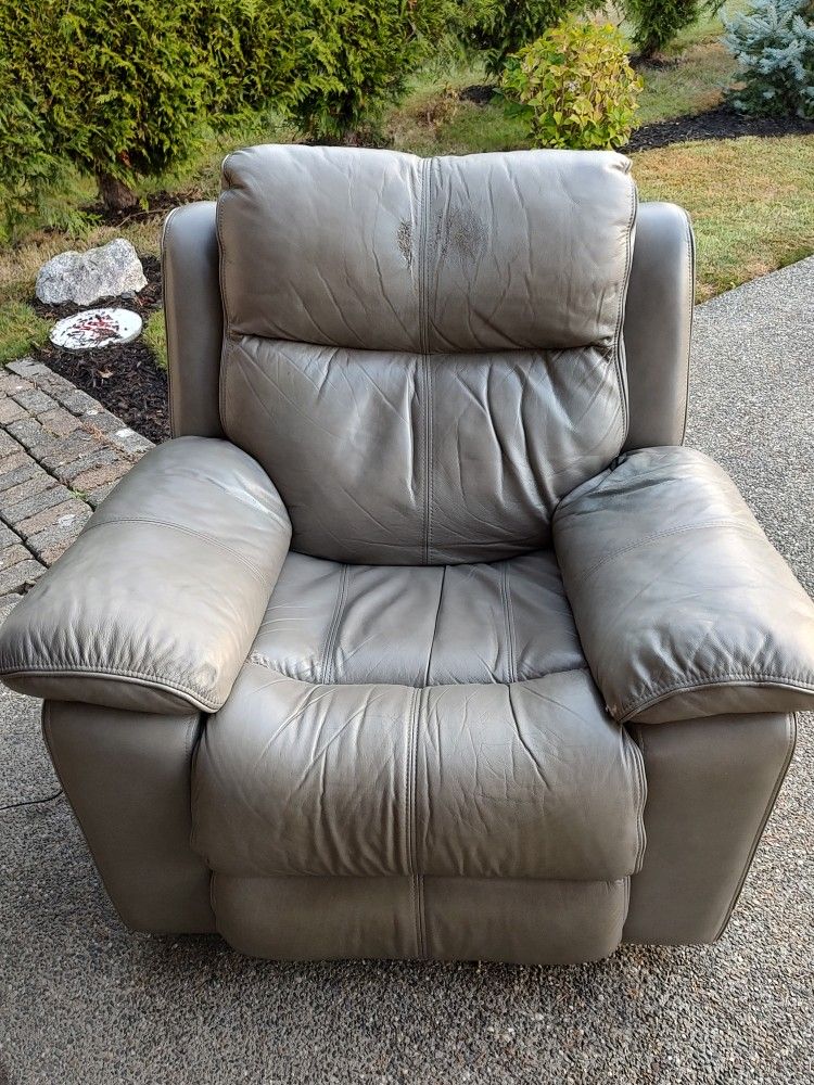 Used Leather Recliner 