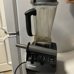 Vitamix 5200  Blender