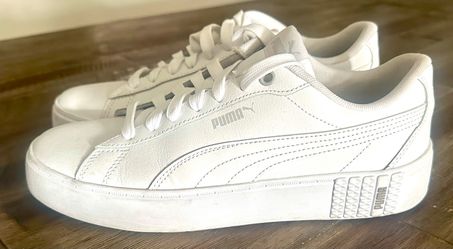 PUMA Smash Platform V2 Women’s Sneakers – Size 10 – White