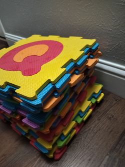 Foam play mat
