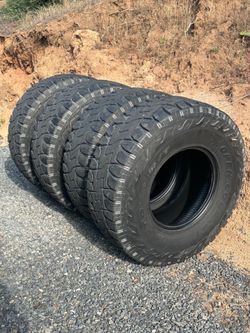 37x12.5x17 Toyo R/T Open Country Tires