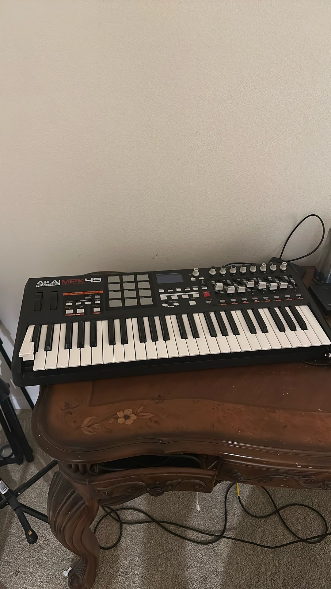 Akai MPK49