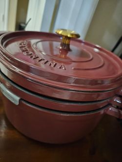 Tramontina stackable cast iron cookware