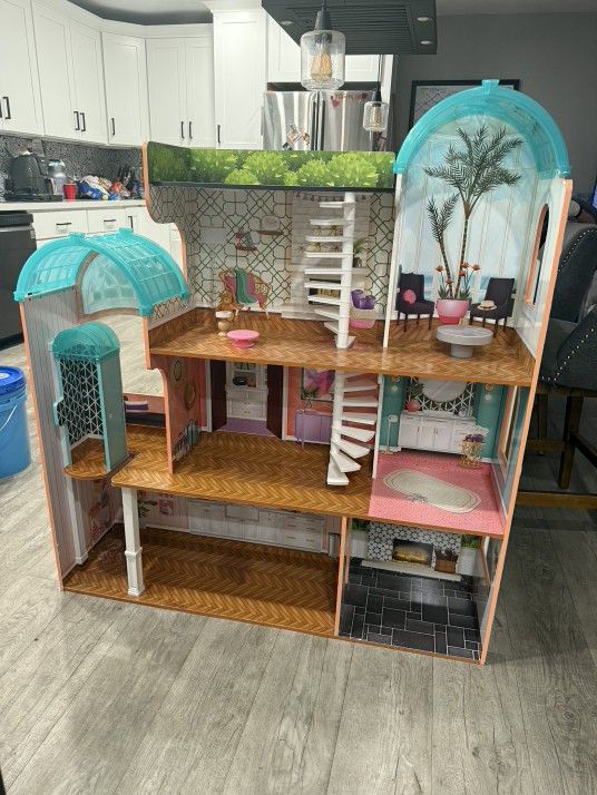 Barbie House