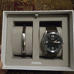 Fossil NEW Ledger Three-Hand Brown Leather Watch and Bracelet Gift Set (BQ2465)