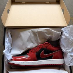 Jordan 1 Low SE (BRAND NEW)