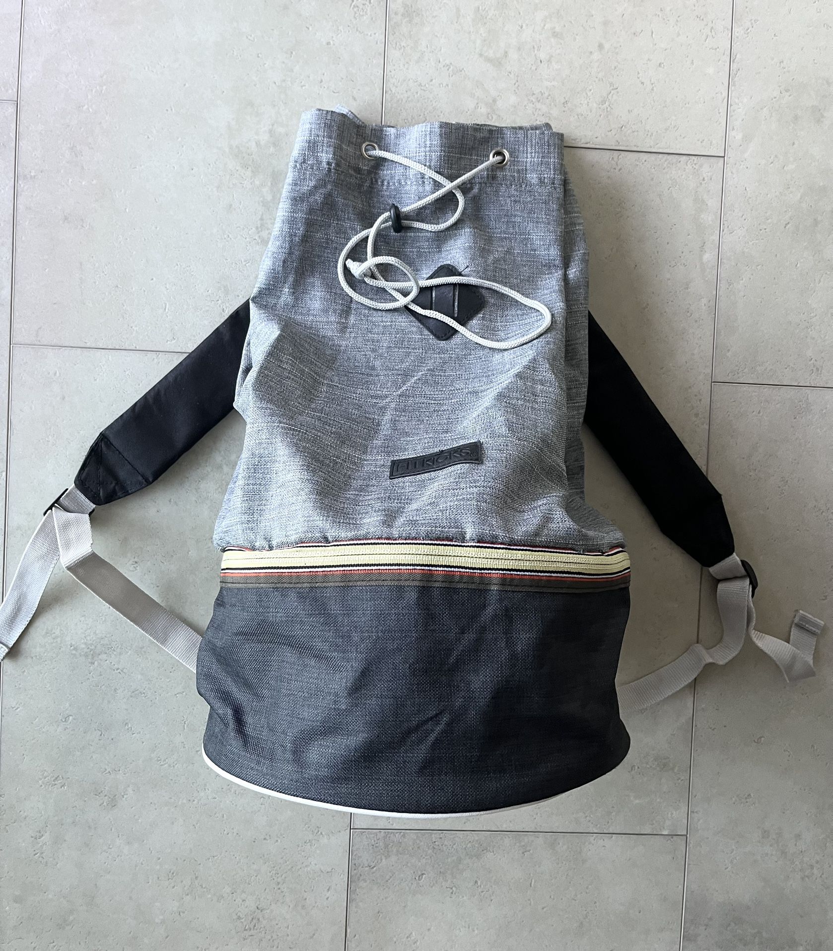 Fitkicks Throwback Bucket Backpack