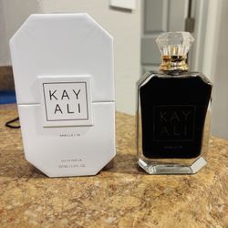 Perfum Kayali 28 Vanilla 100 Ml 