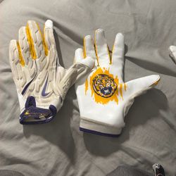 lsu gloves 