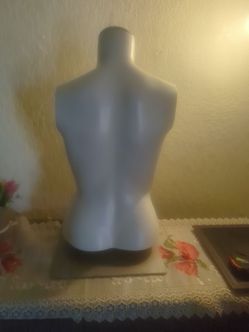 Female manniquin