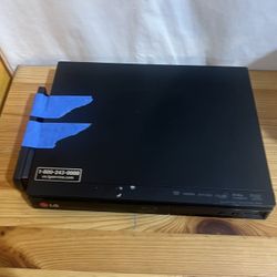 LG BPM33 BLACK DVD / BLU-RAY PLAYER WITH REMOTE No Power Not Tested Used Good Condition $30 Meet Up In Irving @dfwgoods 