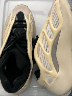 Yeezy size 9