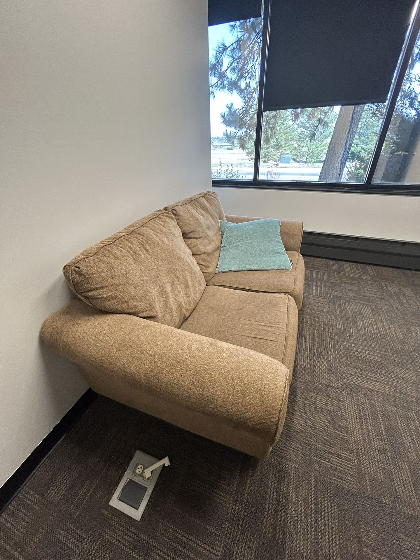Loveseat 