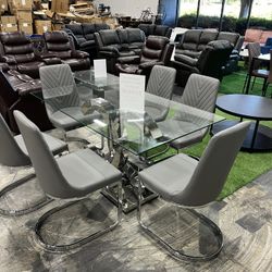 Modern Glass Dining Table with 6 Chairs / Mesa de comedor moderna de vidrio con 6 