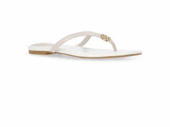 Flat for women