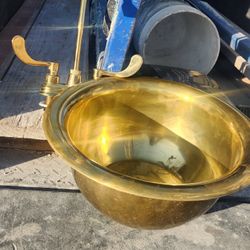 Round Gold Sink 
