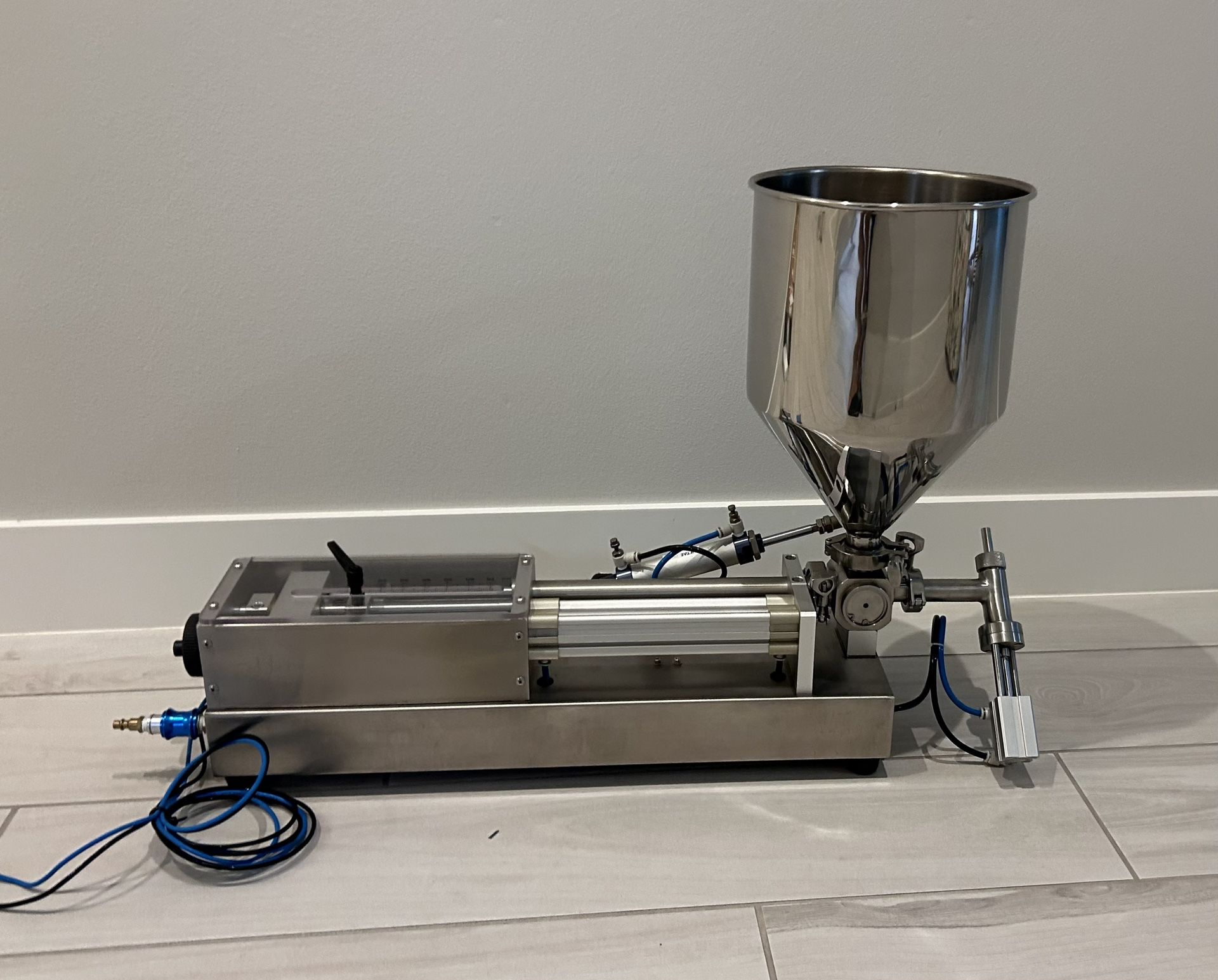 AirTac Piston Filler Model MAL25X75CA.