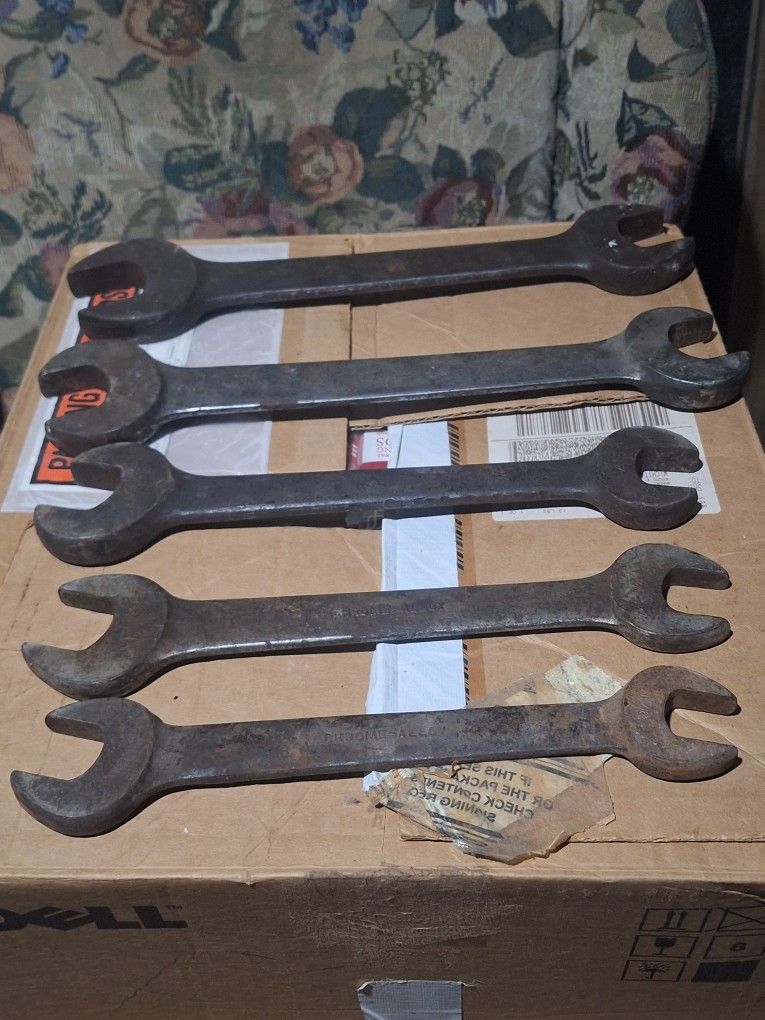 Tractor Wrenches Williams Super Wrench 1 1/4 ,1 5/8, 1 7/16