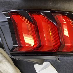 2020 Ford Mustang LED Tail Light Set Left & Right OEM Original